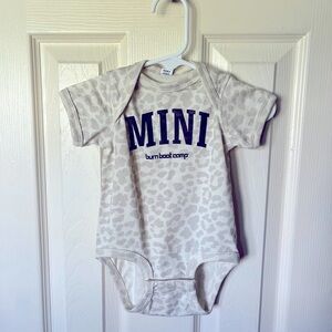 Burn Boot Camp “Mini” 6mo Grey Leopard Print Onesie 🐆